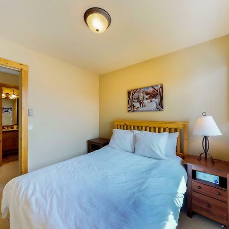 South Face B Apartment Big White Екстериор снимка