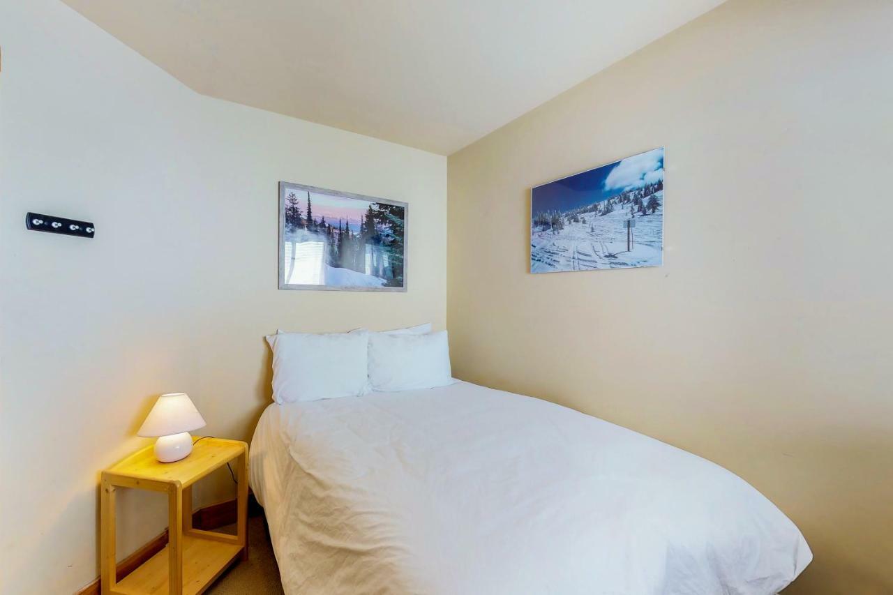 South Face B Apartment Big White Екстериор снимка
